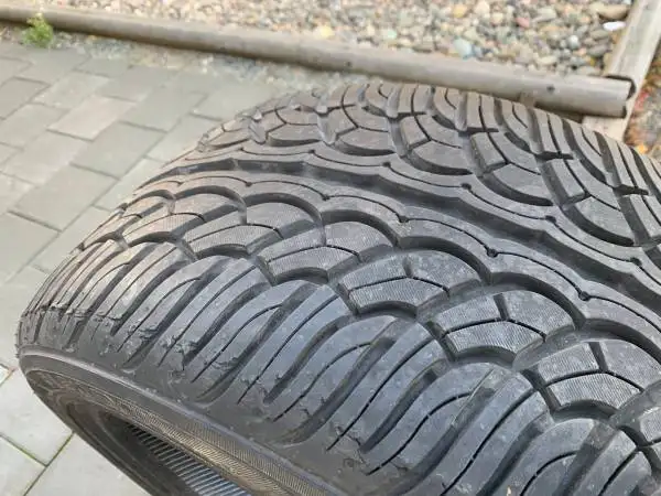 1 x single 275/40/20 M+S Yokohama Parada Spec X 99% tread as New in Tires & Rims in Delta/Surrey/Langley - Image 3
