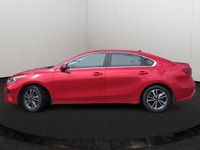 This Kia Forte has a powerful Regular Unleaded I-4 2.0 L/122 engine powering this Variable transmiss... (image 1)