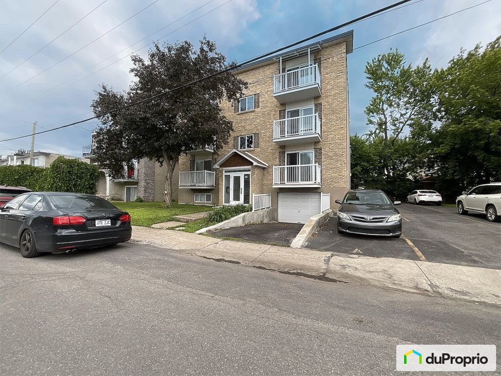 $2,175,000 - 6 units or more in Longueuil (Vieux-Longueuil) — photo 1