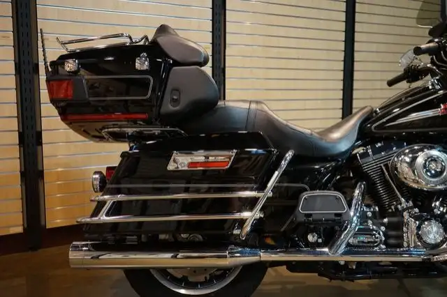 2007 Harley-Davidson Touring FL-Electra Glide Ultra Classic in Sport Touring in Lethbridge - Image 5