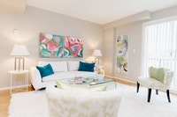 Broadstreet's Water's Edge offers 1 and 2 bedroom pet friendly apartments for rent, conveniently loc... (image 3)