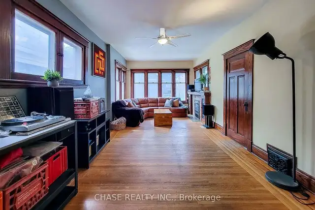 Spacious 2.5-Story Home! in Houses for Sale in Hamilton - Image 11