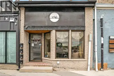 High visibility and local downtown presence - the perfect commercial lease opportunity awaits. Take...