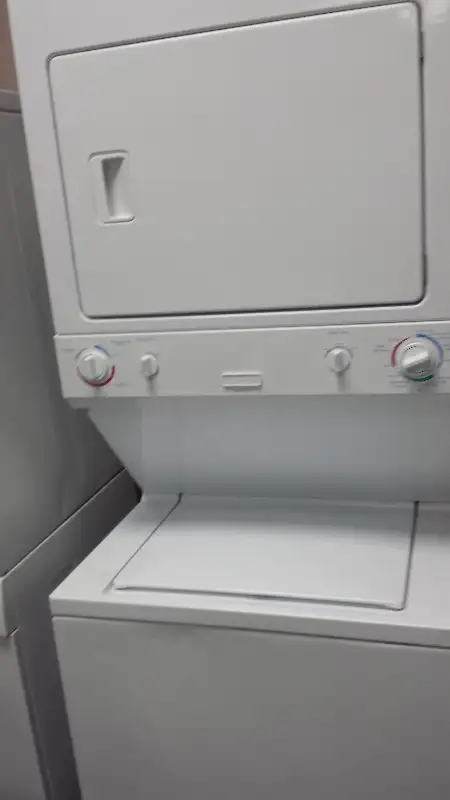 Stackable Washer and Dryer in Washers & Dryers in City of Toronto - Image 3