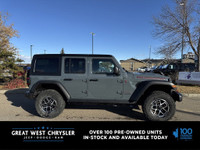 This Jeep Wrangler delivers a Regular Unleaded V-6 3.6 L/220 engine powering this Automatic transmis... (image 7)