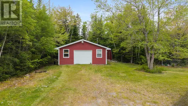 45 Hospital Road Sherbrooke, Nova Scotia in Houses for Sale in New Glasgow - Image 8