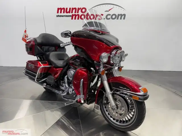 2012 Harley Davidson Ultra Classic 103c.i. Two-Tone Red 39K kms in Touring in Brantford - Image 2