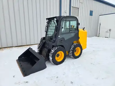 This item(s) are selling by Online Timed Auction Complete Dispersal Auction for Standard Rentals Bid...