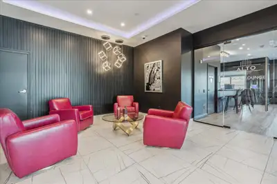 2 Bedroom + Den available, Fanshawe Park Road West, London, View more