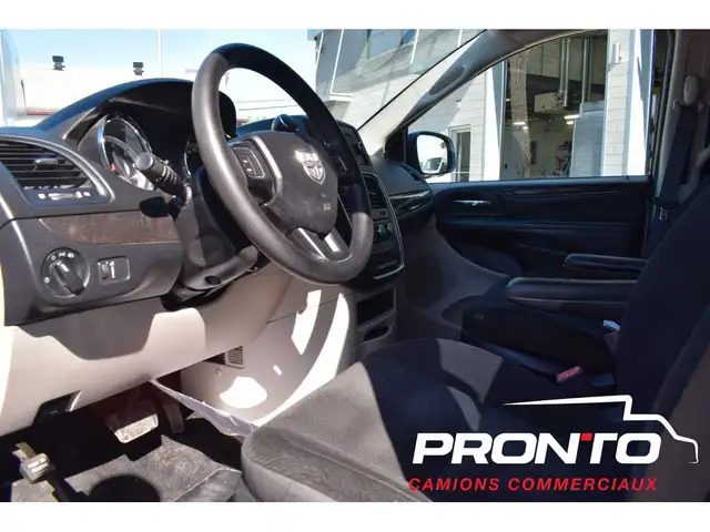 2017 Dodge Grand Caravan 4dr Wgn Canada Value Package ** AC ** in Cars & Trucks in Laval / North Shore - Image 10