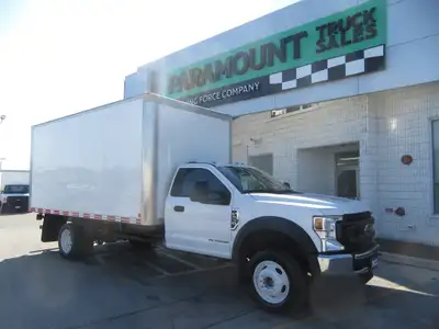 6.7L TURBO DIESEL ENGINE, AUTO TRANS, A/C, AM/FM STEREO WITH BLUETOOTH, 40/20/40 CLOTH SEATING, 3 PA...