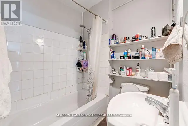 1118 QUEEN STREET E Toronto (South Riverdale), Ontario in Commercial & Office Space for Sale in City of Toronto - Image 33
