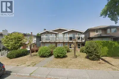 Attractive renovated 1 bedroom 600 squre foot bright ground level basement suite. Situated in a quie...
