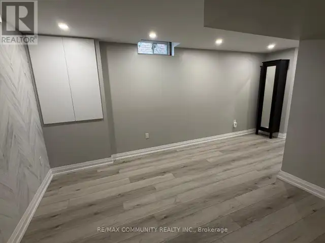 BASEMENT - 24 MAYFLOWER STREET Whitby (Blue Grass Meadows), Onta in Long Term Rentals in Oshawa / Durham Region - Image 4