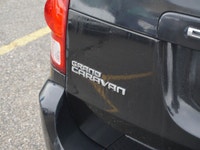 2019 Dodge Grand Caravan SXT Practical, spacious, and designed for everyday family life this 2019 Do... (image 9)