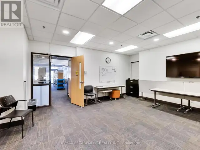 100 - 540 PLAINS ROAD E Burlington (LaSalle), Ontario in Commercial & Office Space for Sale in Oakville / Halton Region - Image 23