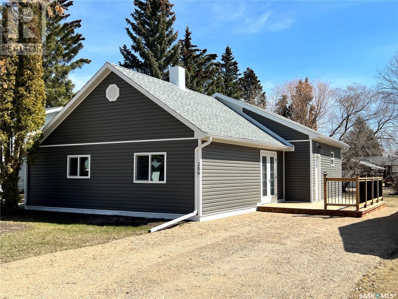 206 3rd STREET NE Watson, Saskatchewan Houses for Sale Saskatoon