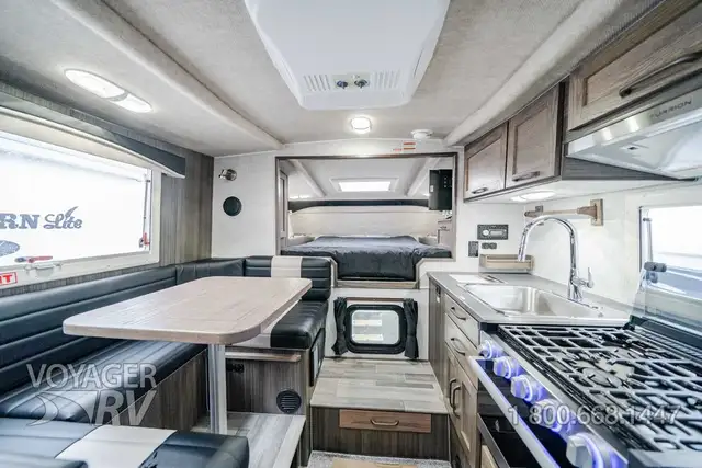 2027 Northern Lite 8.11 EX Dry Bath Limited Edition in Travel Trailers & Campers in Kelowna - Image 6
