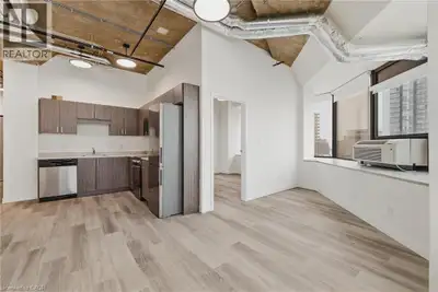 Downtown living starts here! We’re excited to introduce new 1-bedroom, 1-bathroom leasing opportunit...