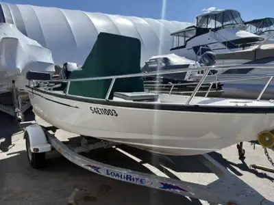 Bay Marine Sales 1998 Boston Whaler 15 DAUNTLESS, Mercury 75 2 stroke compression 120, newer seater,...