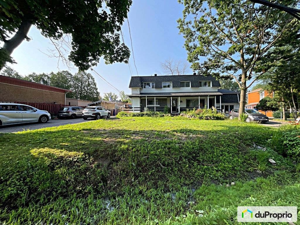 $639,000 - Triplex for sale in St-Francois — photo 1
