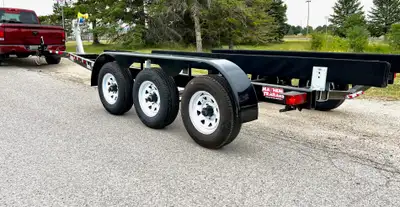Capacity: 10,500lb Boat Size: 25'-32' Axles: 3 X 3500 lb Tires: 205 75 D14 Coupler: 2 5/16" Lighting...