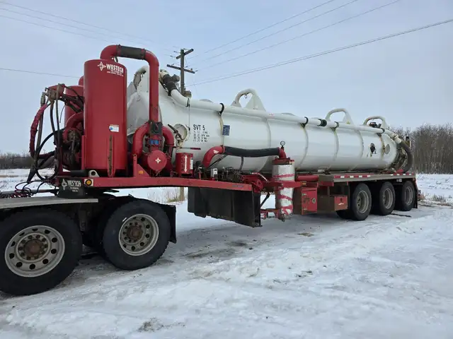 2012 PETERBILT 388 in Heavy Trucks in Saskatoon - Image 57