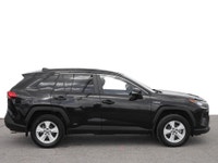 KEY FEATURES: ALLOY WHEELS | BLINDSPOT | KEYLESS ENTRY | POWER SEATS | MEMORY SEATS | HEATED SEATS A... (image 5)