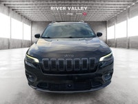 HEATED FRONT SEATS, HEATED STEERING WHEEL, REMOTE ENGINE START, POWER LIFTGATE, TRAILER SWAY CONTROL... (image 6)