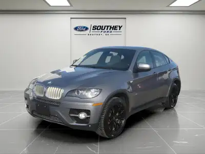Heated seats, power sunroof, power liftgate, dual climate control, push button start, leather interi...
