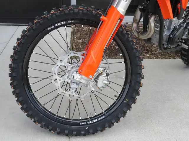 2025 KTM 450 SX-F in Dirt Bikes & Motocross in Cambridge - Image 12