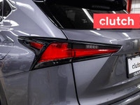 NO ACCIDENTS / CLEAN CARFAX / Brake Assist, Power Tailgate/Hatch, Auto Dimming Rearview Mirror and m... (image 9)