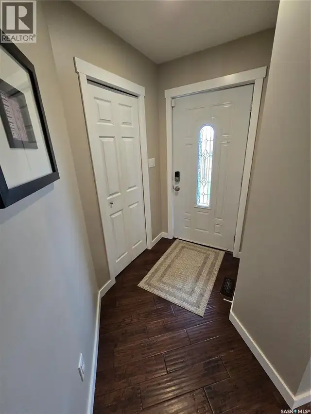 721 Barber CRESCENT Weyburn, Saskatchewan in Houses for Sale in Regina - Image 4