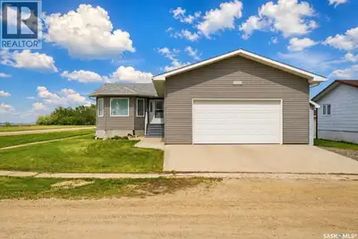 Welcome to small town living at its finest in the friendly community of Sedley, just 40 km southeast...
