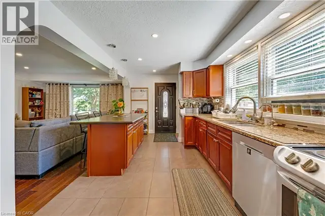 169 BRUCE Street Kitchener, Ontario in Houses for Sale in Kitchener / Waterloo - Image 7