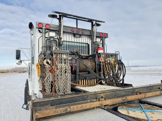 2009 KENWORTH C500 in Heavy Trucks in Saskatoon - Image 26