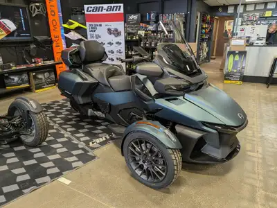2026 Can-Am SPYDER RT LTD 1330 SE6 BE DRK 26 G1TJ PRICE INCLUDES 1000.00 REBATE OR 3 YEAR Warranty o...
