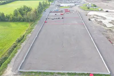 Storage for rent or lease -Contractor / Industrial / Commercial, View more