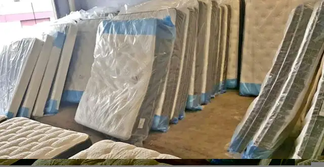 ⚜️ LIGHTLY MEGA SALE QUEEN DOUBLE AND SINGLE SIZE USED MATT in Beds & Mattresses in Delta/Surrey/Langley - Image 6