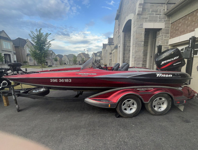 Triton 2003 Bass Boat for Sale in Powerboats & Motorboats in Markham / York Region