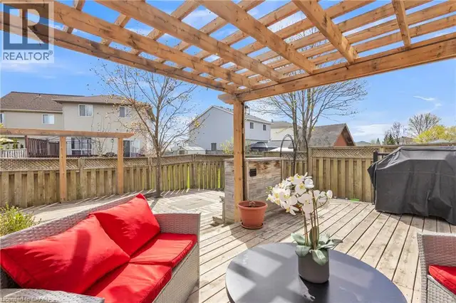 425 ERINBROOK Drive Kitchener, Ontario in Houses for Sale in Kitchener / Waterloo - Image 34