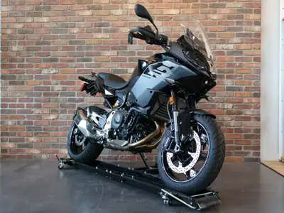 Price does not include $2,095 Freight, Assembly, and Pre-Delivery Inspection + $293 Vehicle Processi...