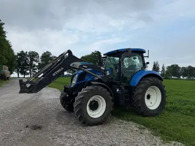 2012 New Holland T7.200 Loader Tractor -6.7 litre engine-deleted emissions -4 mechanical remotes -57...