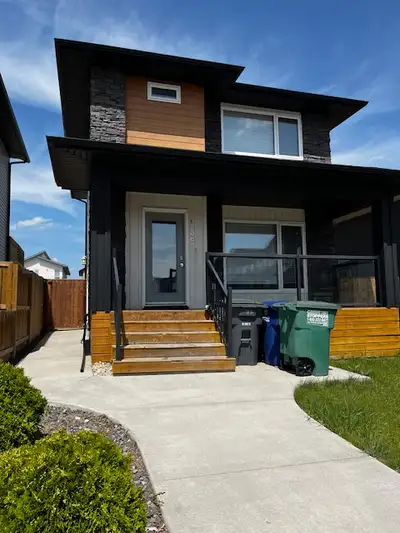This cozy 1 bedroom, 1 bathroom basement suite is available for rent! Situated in the Evergreen neig...