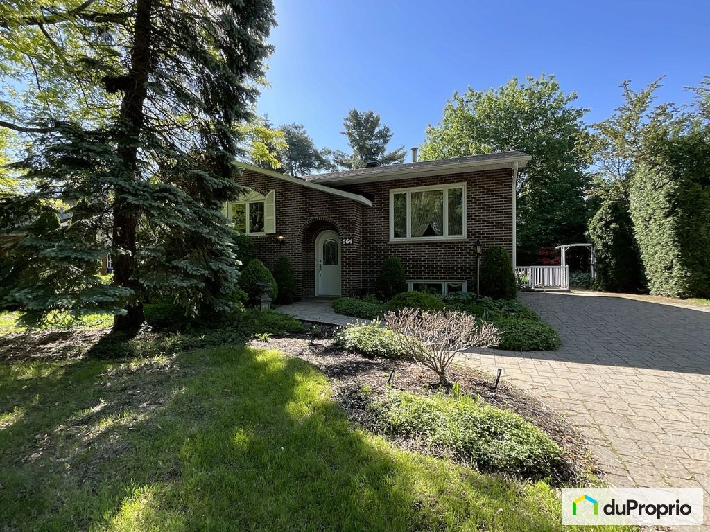 $725,000 - Bungalow for sale in Boucherville — photo 1
