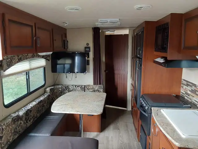 Roulotte à vendre in RVs & Motorhomes in Laval / North Shore - Image 7