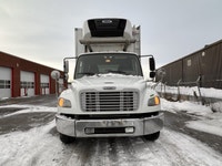 2018 Freightliner M2 106 Ryder Stock ID: 755606 Transmission Type/Speed: AUTO 6 Engine: DIESEL B6.7... (image 1)
