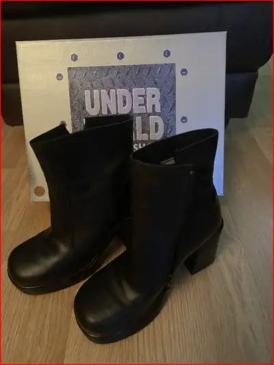 Bottillons d'hiver pour femme neufs grandeur 6, View more