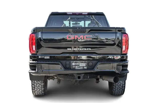 2020 GMC Sierra 2500HD AT4 AWD * Crew Cab * 6.6L V8 Duramax Dies in Cars & Trucks in City of Montréal - Image 9