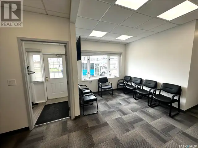 215 Chaplin STREET W Swift Current, Saskatchewan62863315257473123